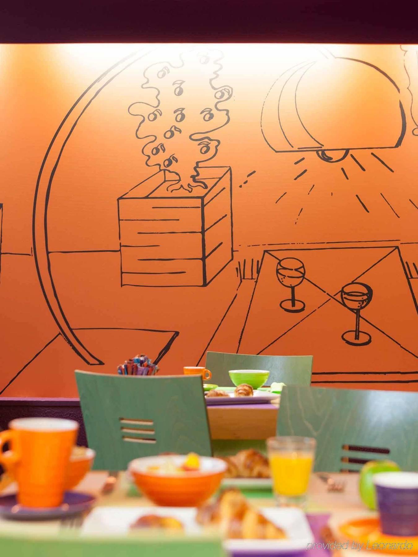 Ibis Styles Paris Republique Le Marais Hotel Exterior photo